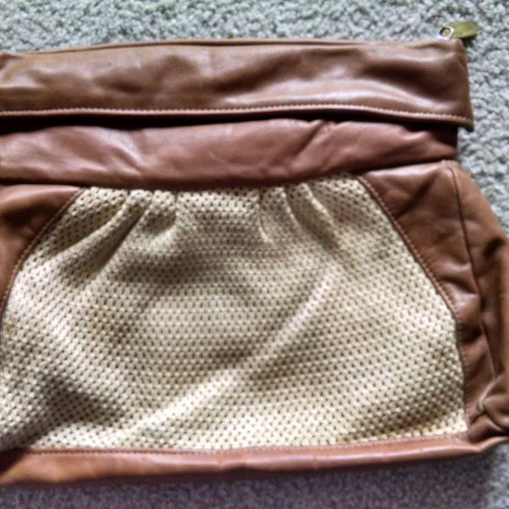 VTG STONE MOUNTAIN LEATHER & CROCHET HANDBAG PURSE